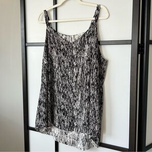[1X] Women’s Black & White Static Print V-Neck Sleeveless Blouse Style Tank